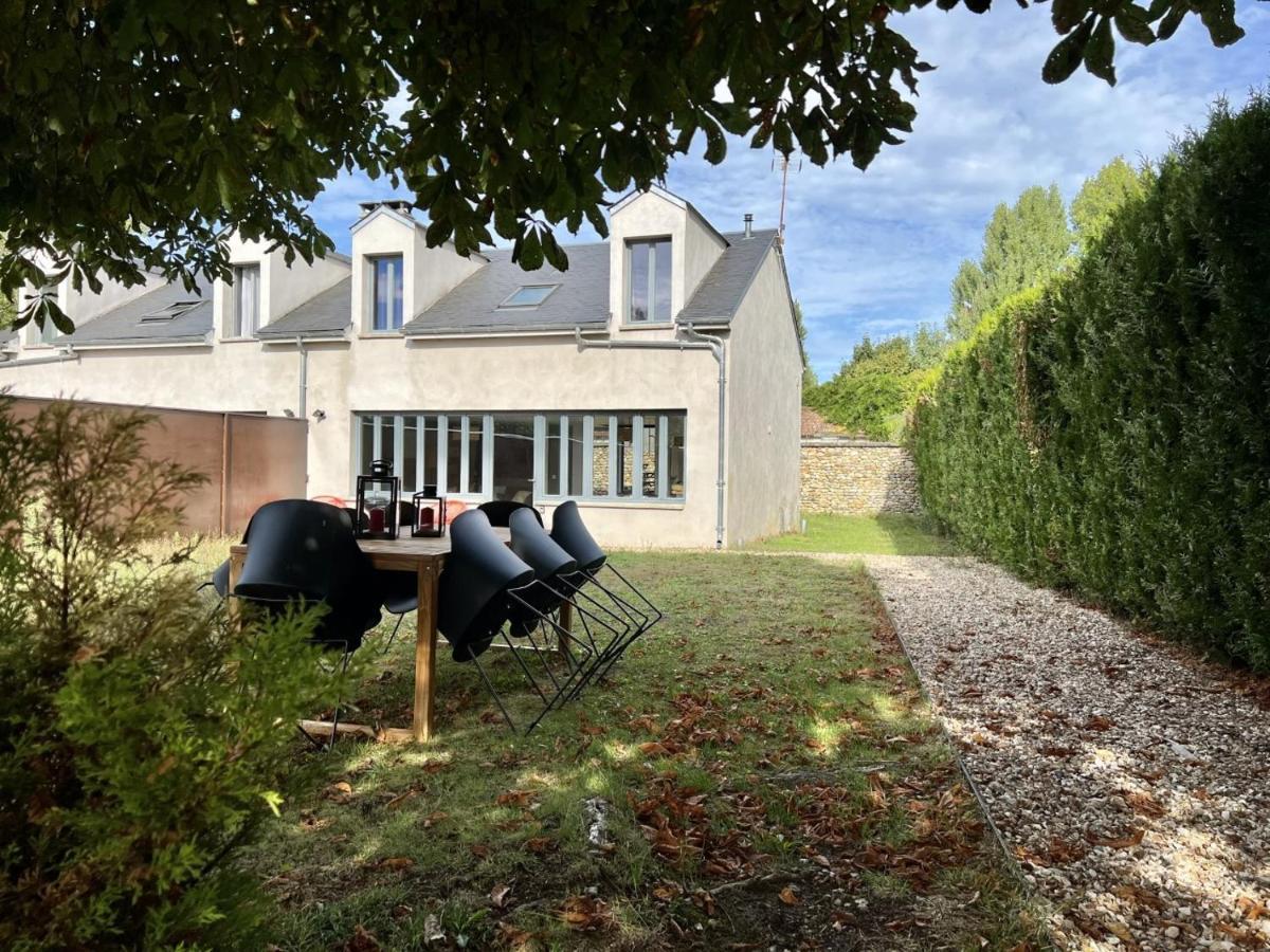 Maison De Campagne Entierement Climatisee Avec Grand Jardin Pressagny l'Orgueilleux Exterior foto