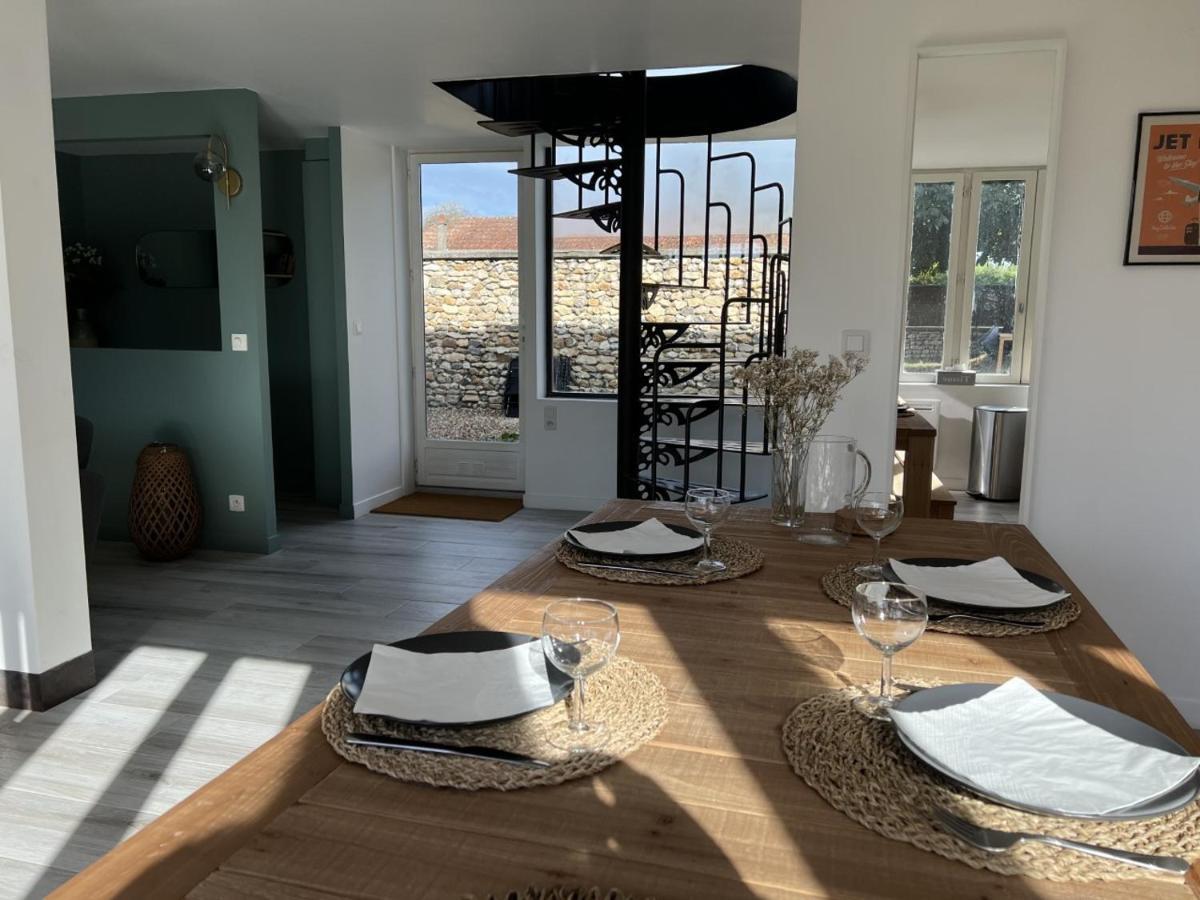 Maison De Campagne Entierement Climatisee Avec Grand Jardin Pressagny l'Orgueilleux Exterior foto